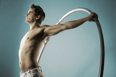 密かに増加中 健康的だけど彼氏にはしたくない ヨガ男子 5選 ぐるなびウエディングhowto