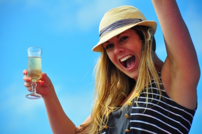 男に雑な女だと一瞬で判断される3つのng行動 ぐるなびウエディングhowto 男に雑な女だと一瞬で判断される3つのng行動 ぐるなびウエディングhowto