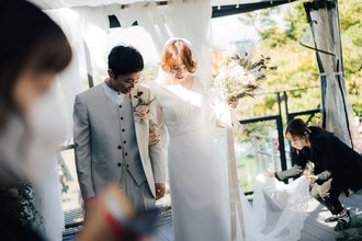 人前式は宗教性がなく形式張らないのでハートフルな挙式スタイル