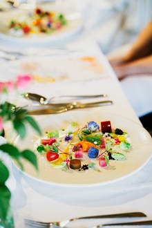 ひと皿ごとにおもてなしがこもるフルコース料理♪