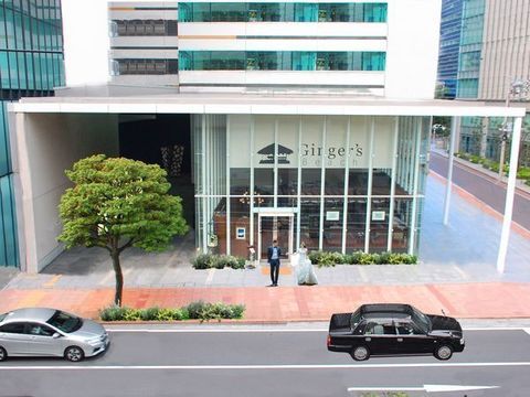 横浜駅きた東口すぐ！一軒家のレストランなので、お2人のゲスト以外は居ない完全プライベートの空間です。