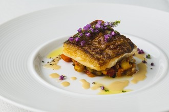 カリふわの真鯛のポワレ