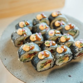 海老アボカドのSUSHIロール