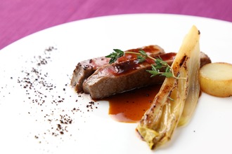 デュボネで人気のコースをテイスティング！