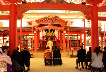神社挙式 神社 お寺での結婚式って 神社結婚式の魅力や人気ランキングも ぐるなびウエディング
